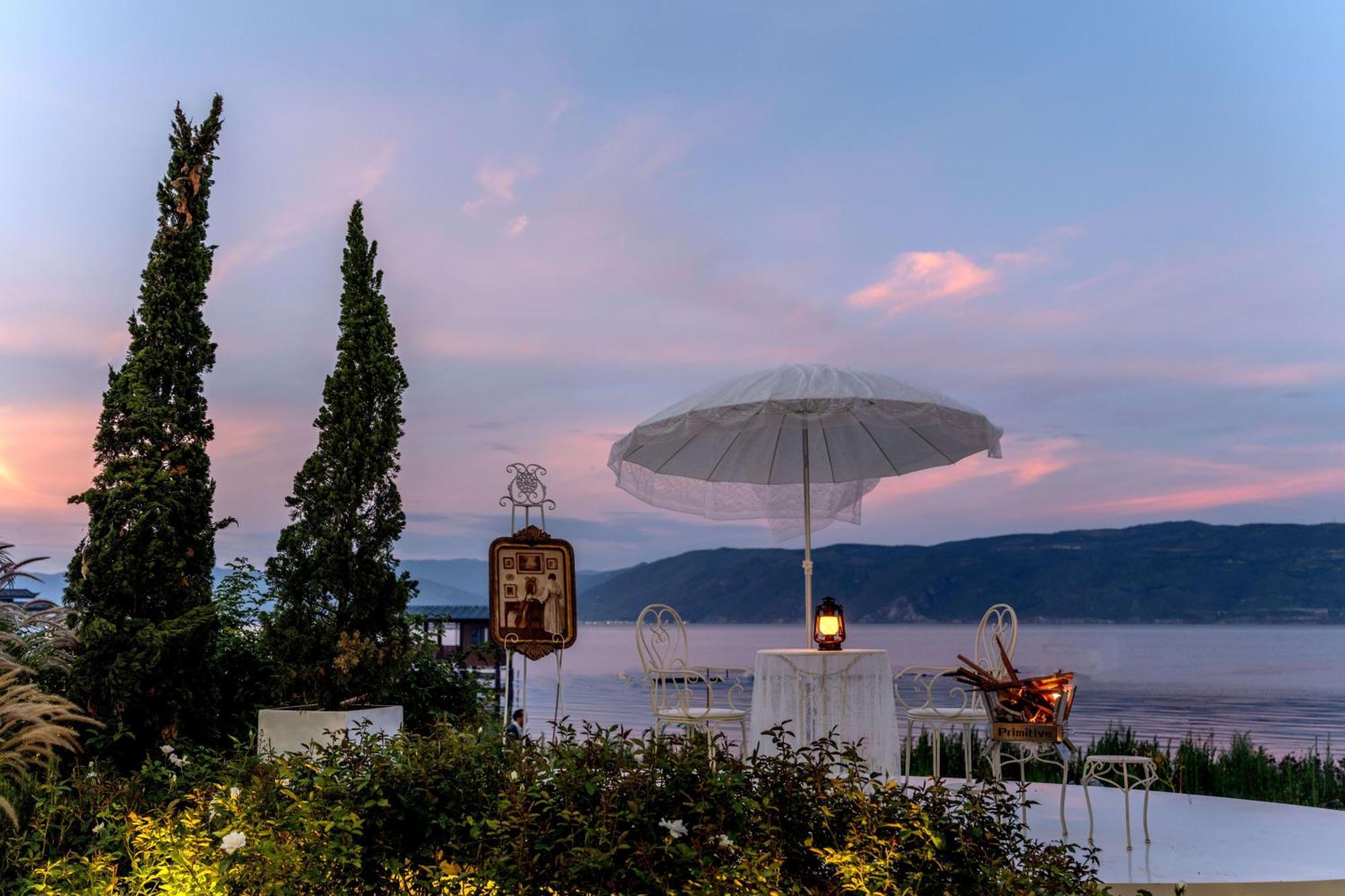 Dali Nest Secret Garden Lake View Inn Ngoại thất bức ảnh